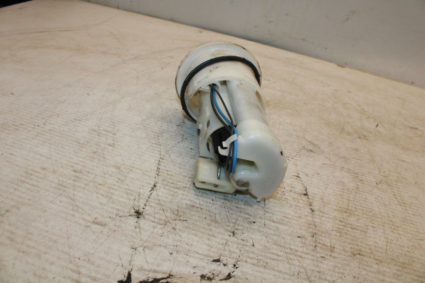 08-11 TRIUMPH SPEED TRIPLE FUEL PUMP GAS PETROL SENDER UNIT BB366