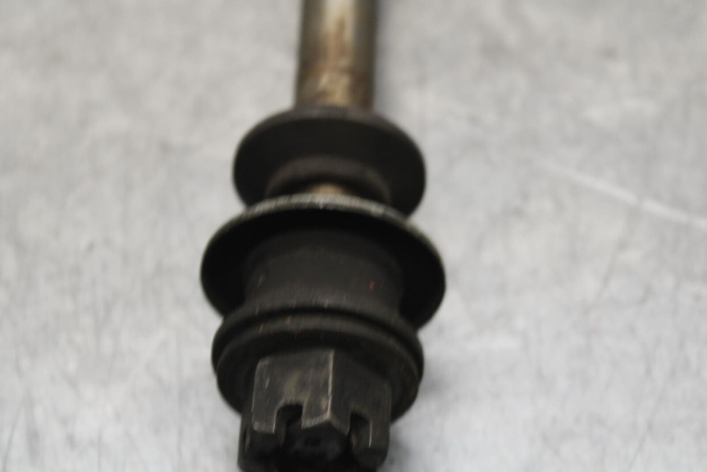 80-81 SUZUKI GS1000GL REAR AXLE BACK WHEEL RIM PIVOT BOLT AXEL BB103