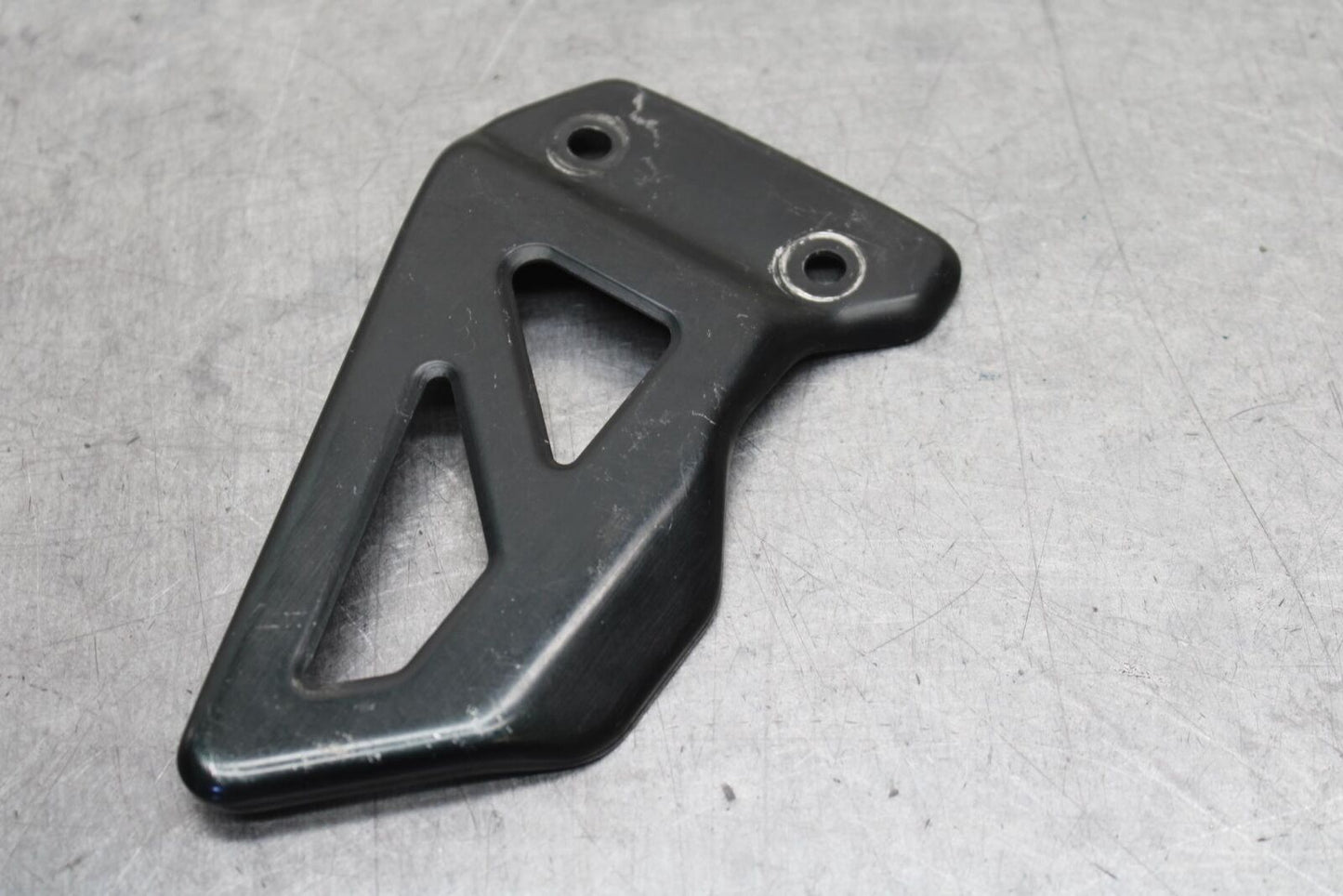 01-03 SUZUKI GSXR600 RIGHT SIDE HEEL GUARD BB639