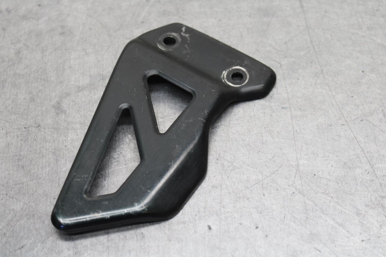 01-03 SUZUKI GSXR600 RIGHT SIDE HEEL GUARD BB639