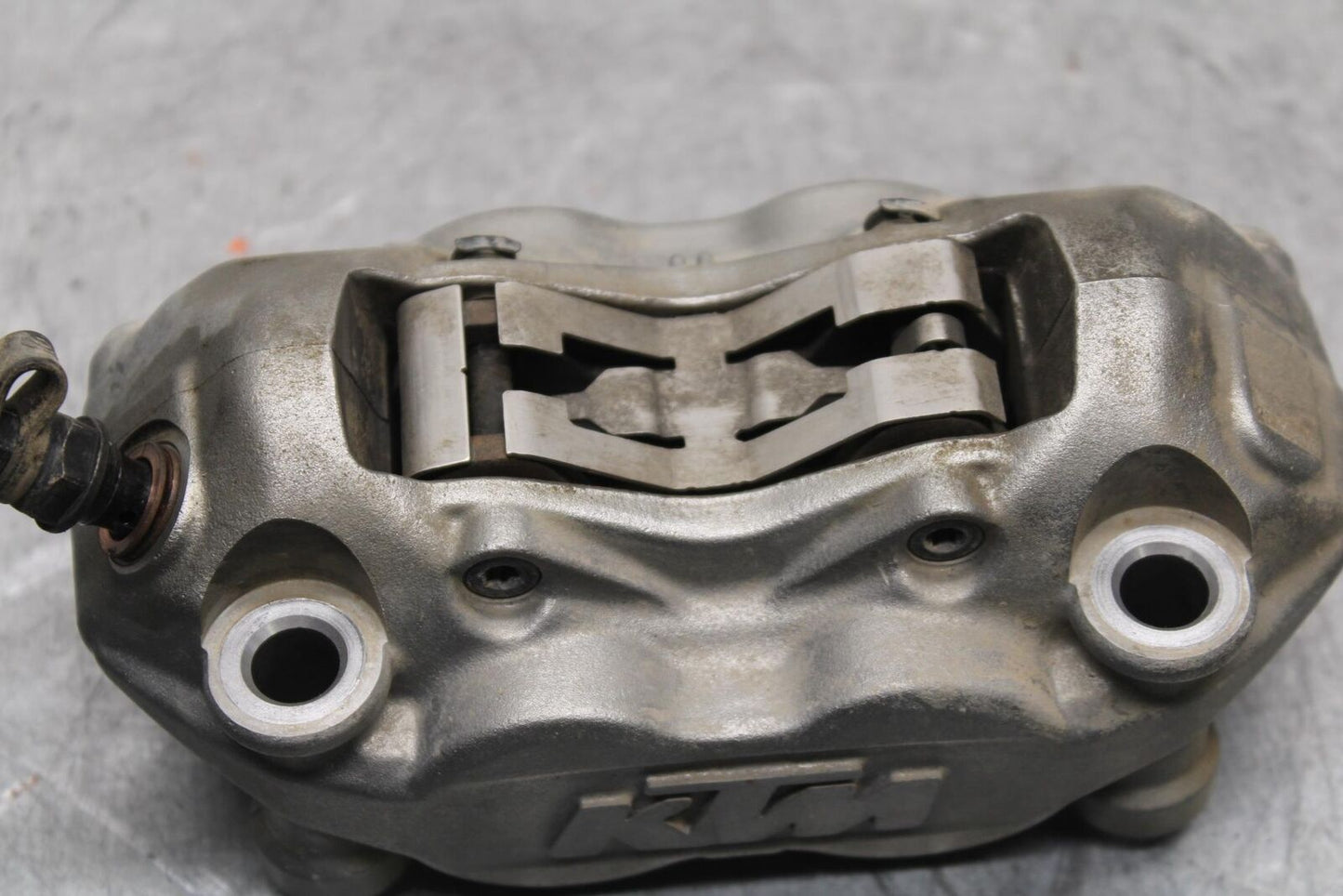 21-23 KTM 890 ADVENTURE RIGHT LEFT FRONT BRAKE CALIPER SET PAIR CALIPERS BB629