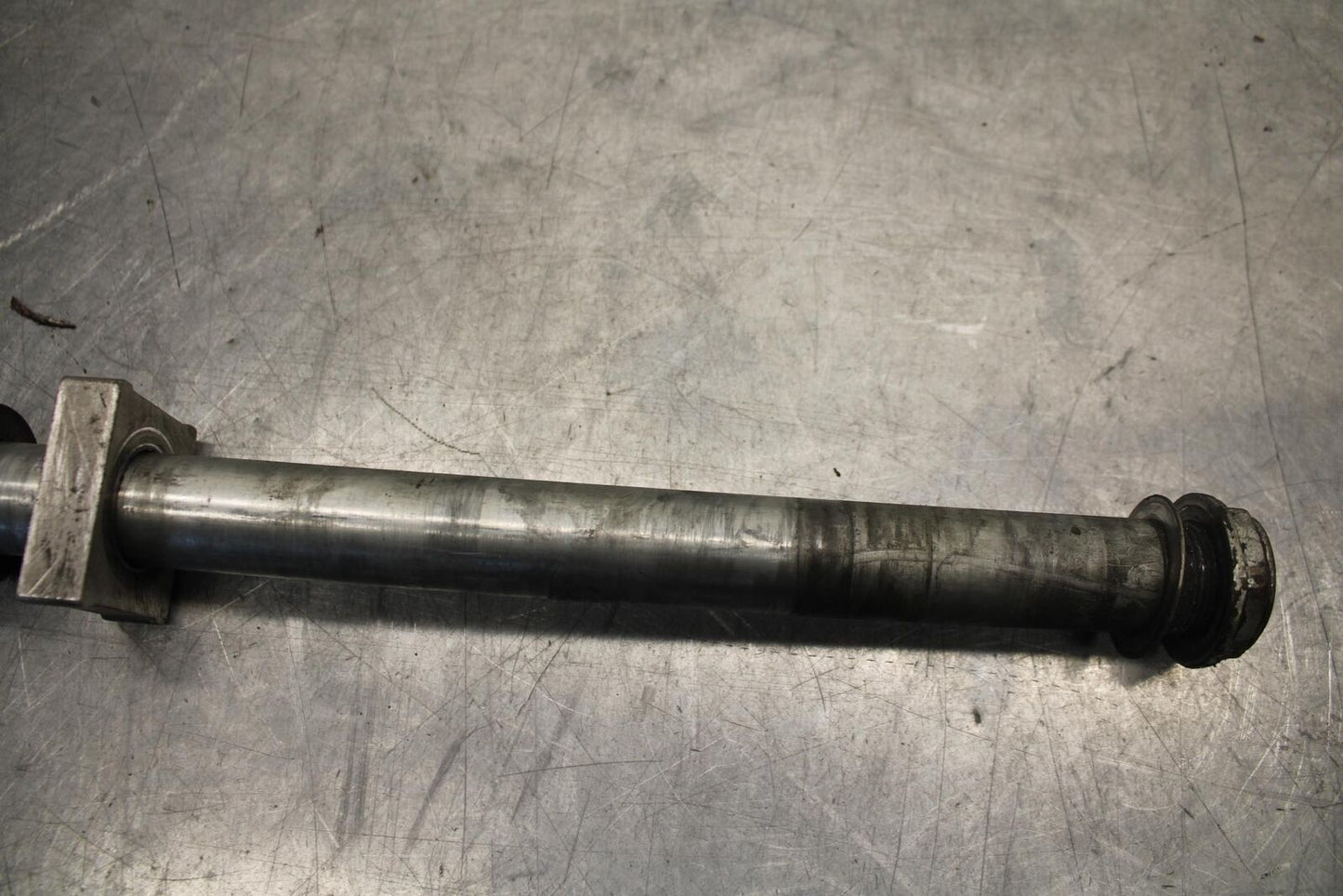 2008 Aprilia Shiver 750 SL750 REAR AXLE BACK WHEEL RIM PIVOT BOLT AXEL BB551