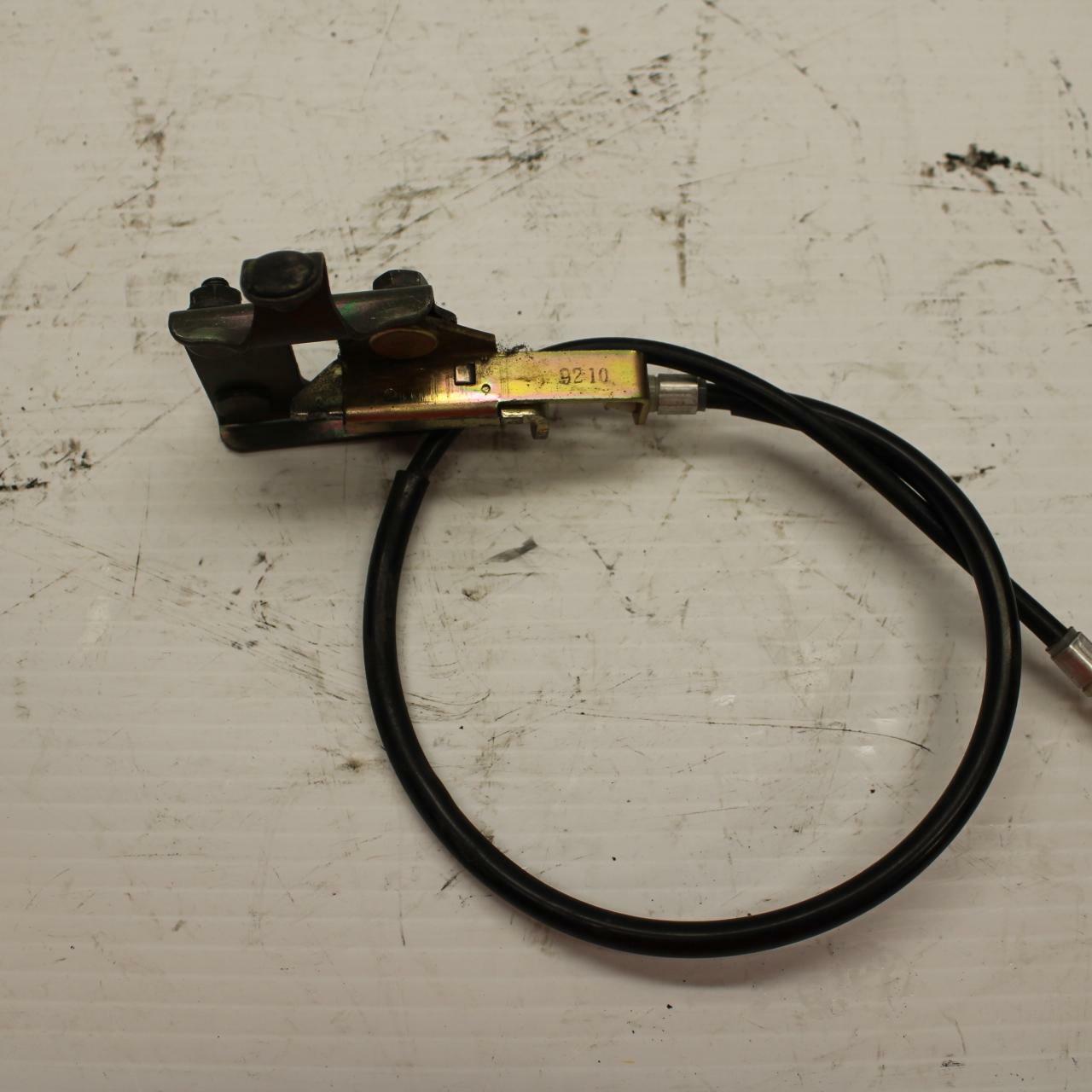 99 YAMAHA YZF R6 REAR PASSENGER SEAT LATCH LOCK ASSEMBLY BB246