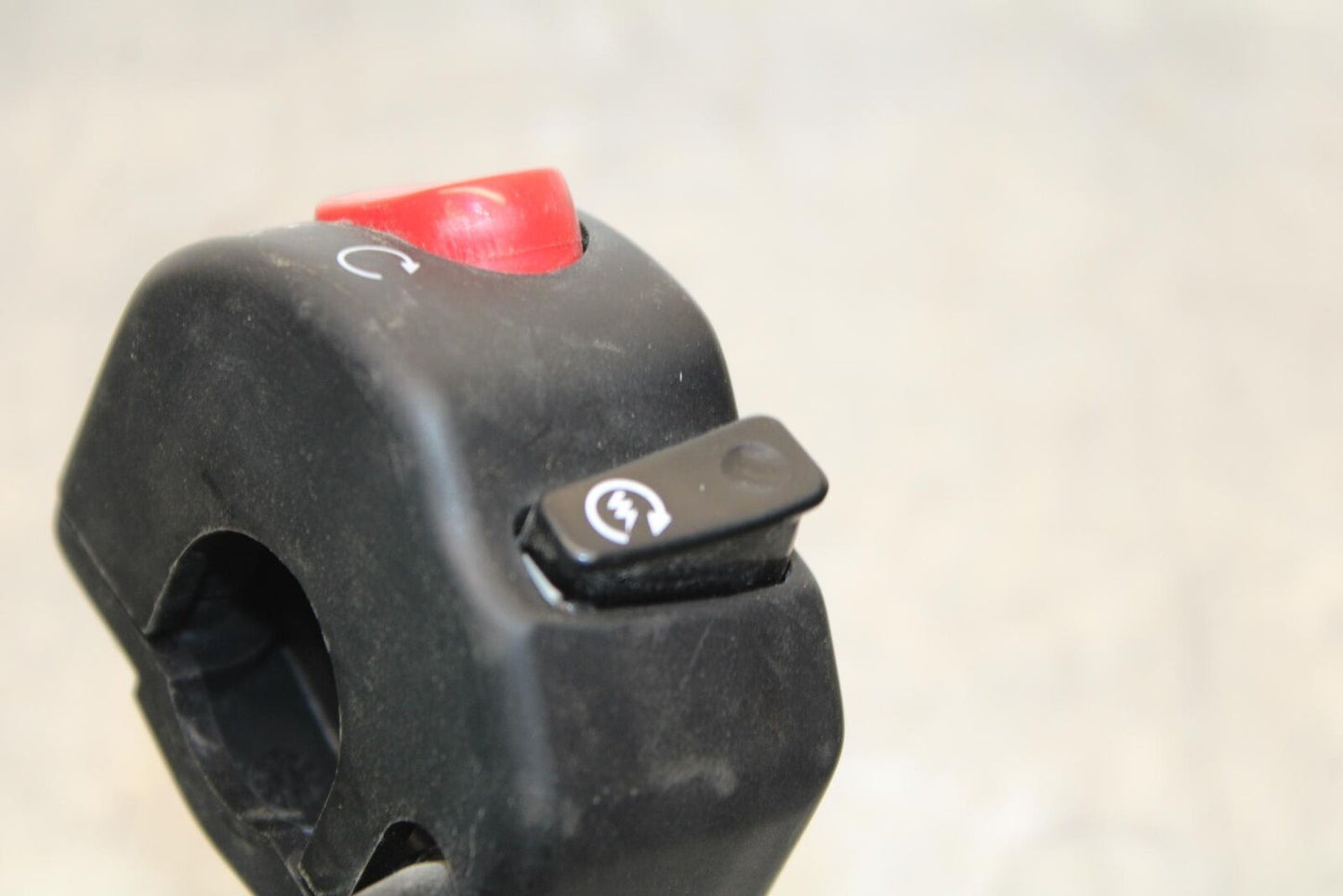 2012 Triumph Daytona 675R RIGHT CLIP ON HANDLE KILL OFF START SWITCH BB589