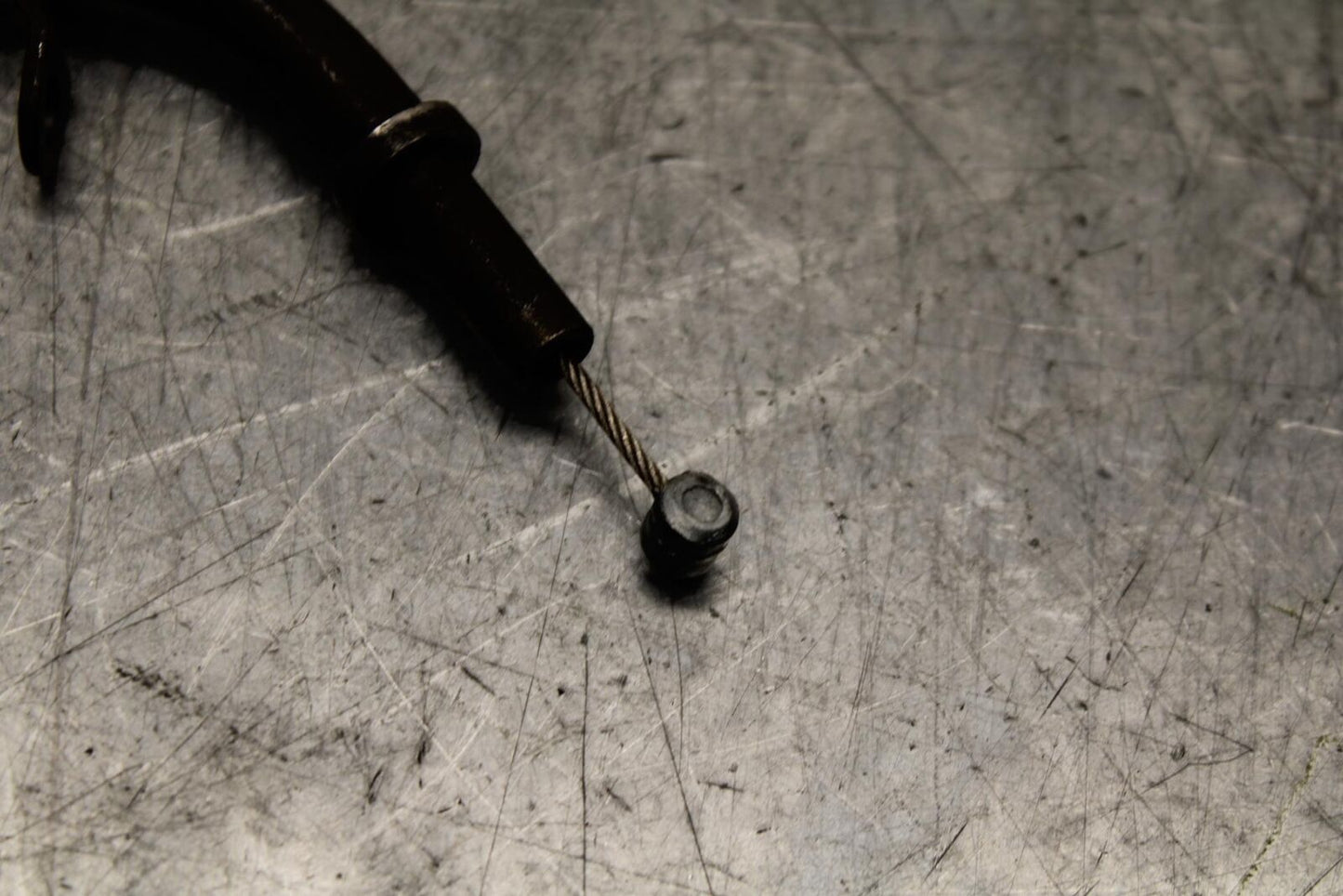 01 SUZUKI GSXR1000 THROTTLE CABLES LINES BB100 #B