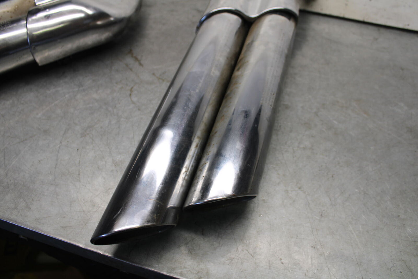 85-86 SUZUKI MADURA 1200 EXHAUST PIPE BB691