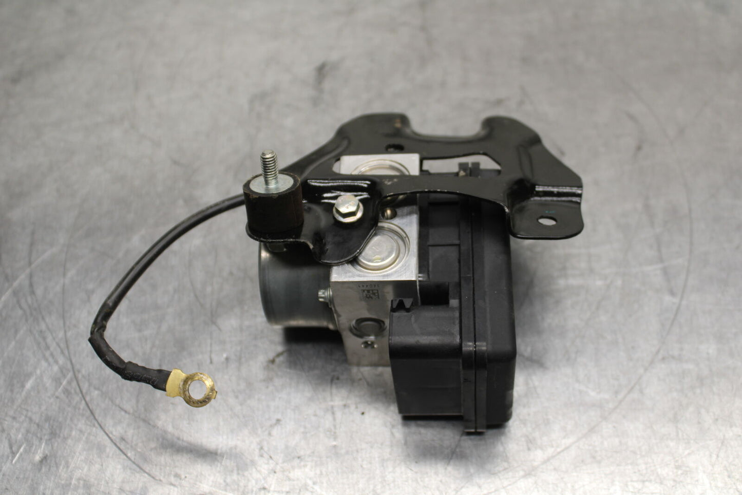 17-24 KTM 390 DUKE ABS PUMP UNIT MODULE BB734