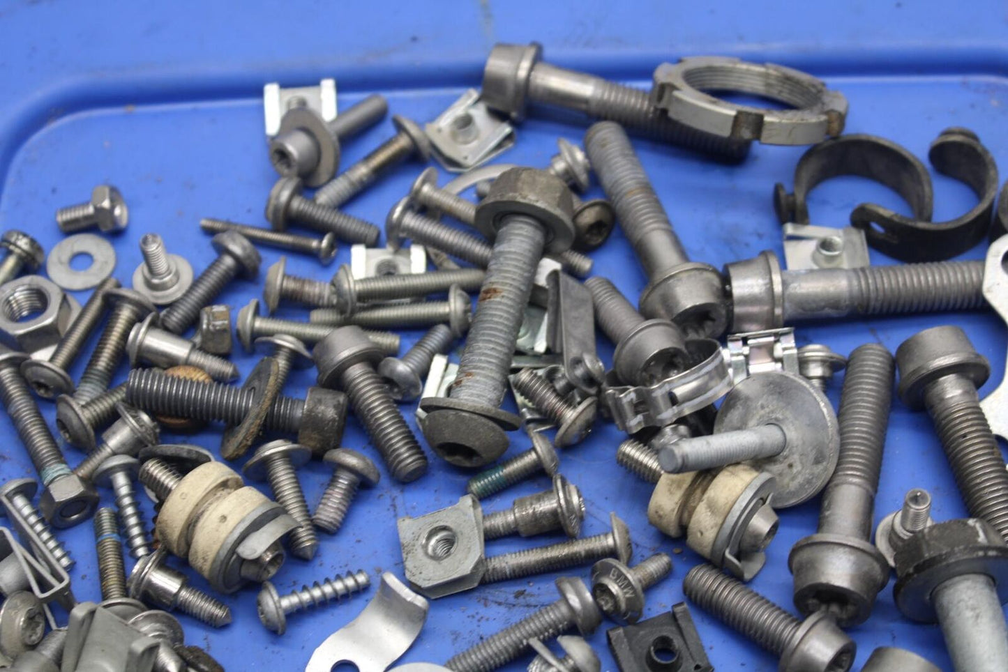 2016 BMW S1000R ABS MISCELLANEOUS BOLTS HARDWARE MOTOR SCREWS BB604