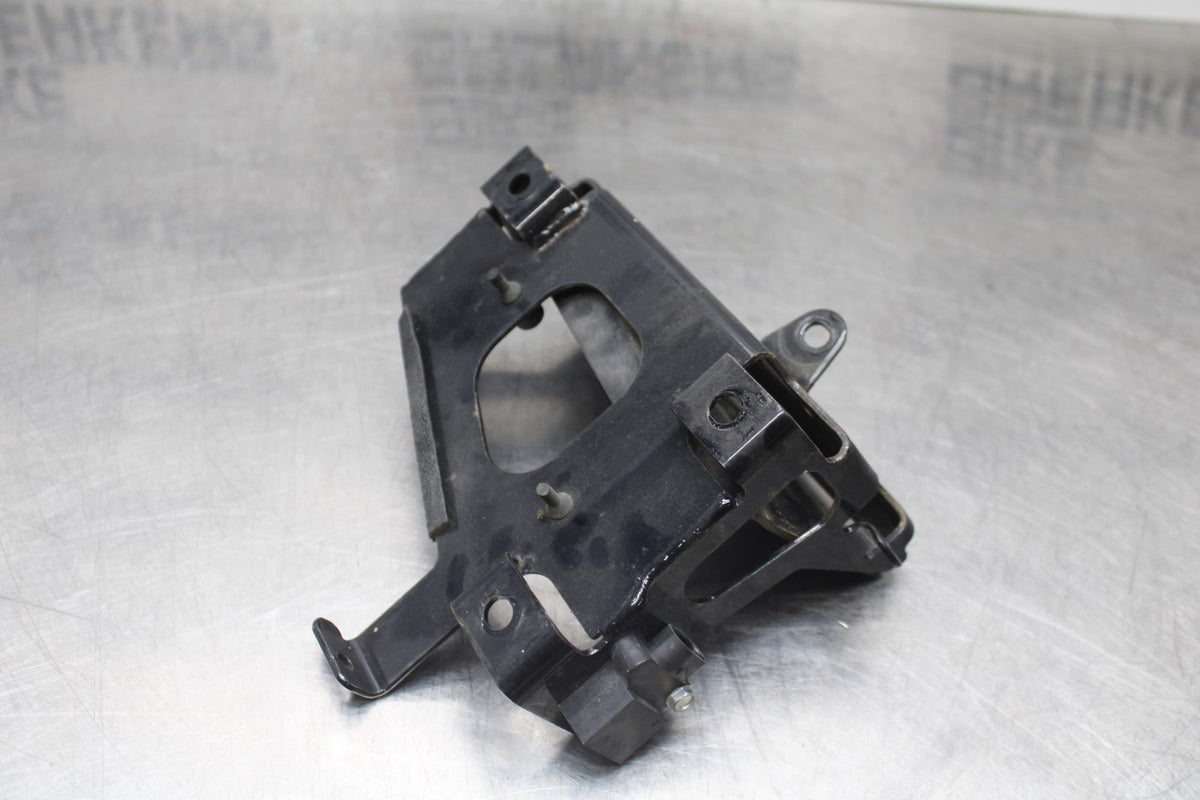 95-03 HARLEY-DAVIDSON SPORTSTER 1200 CUSTOM XL1200C BATTERY TRAY HOLDER BB817