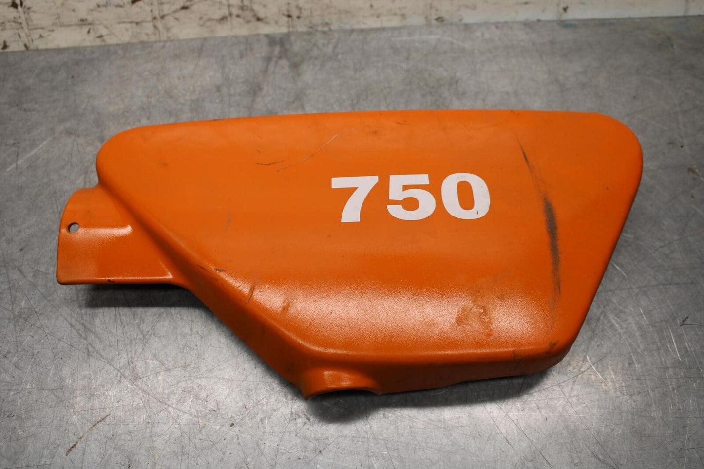 1977 Yamaha XS750 PAIR OF SIDE COVERS PANEL COWL FAIRING BB554