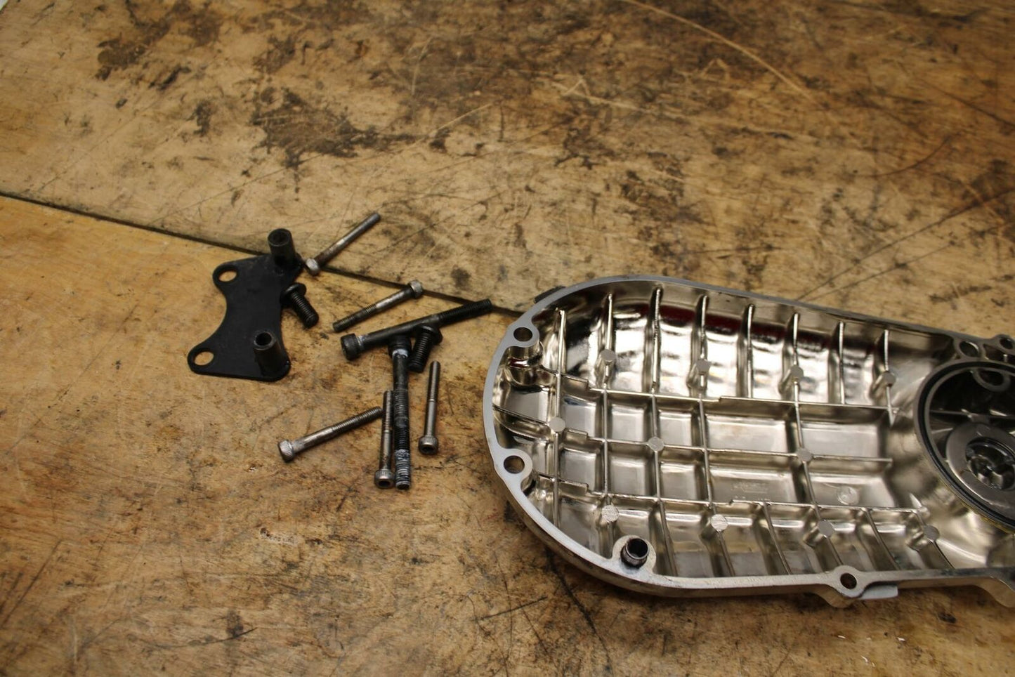 99-03 YAMAHA ROAD STAR XV1600A ENGINE TRANSMISSION DRIVE GEAR BOX COVER BB344