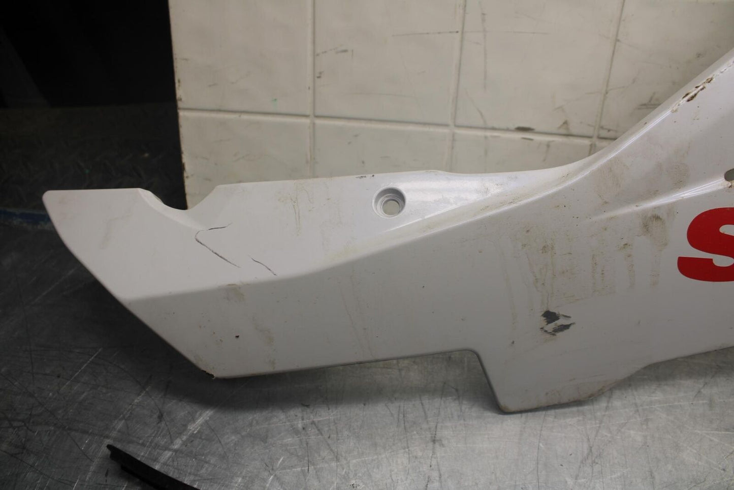 15-21 SUZUKI GSXR600 LOWER BOTTOM BELLY FAIRING COWL BB460