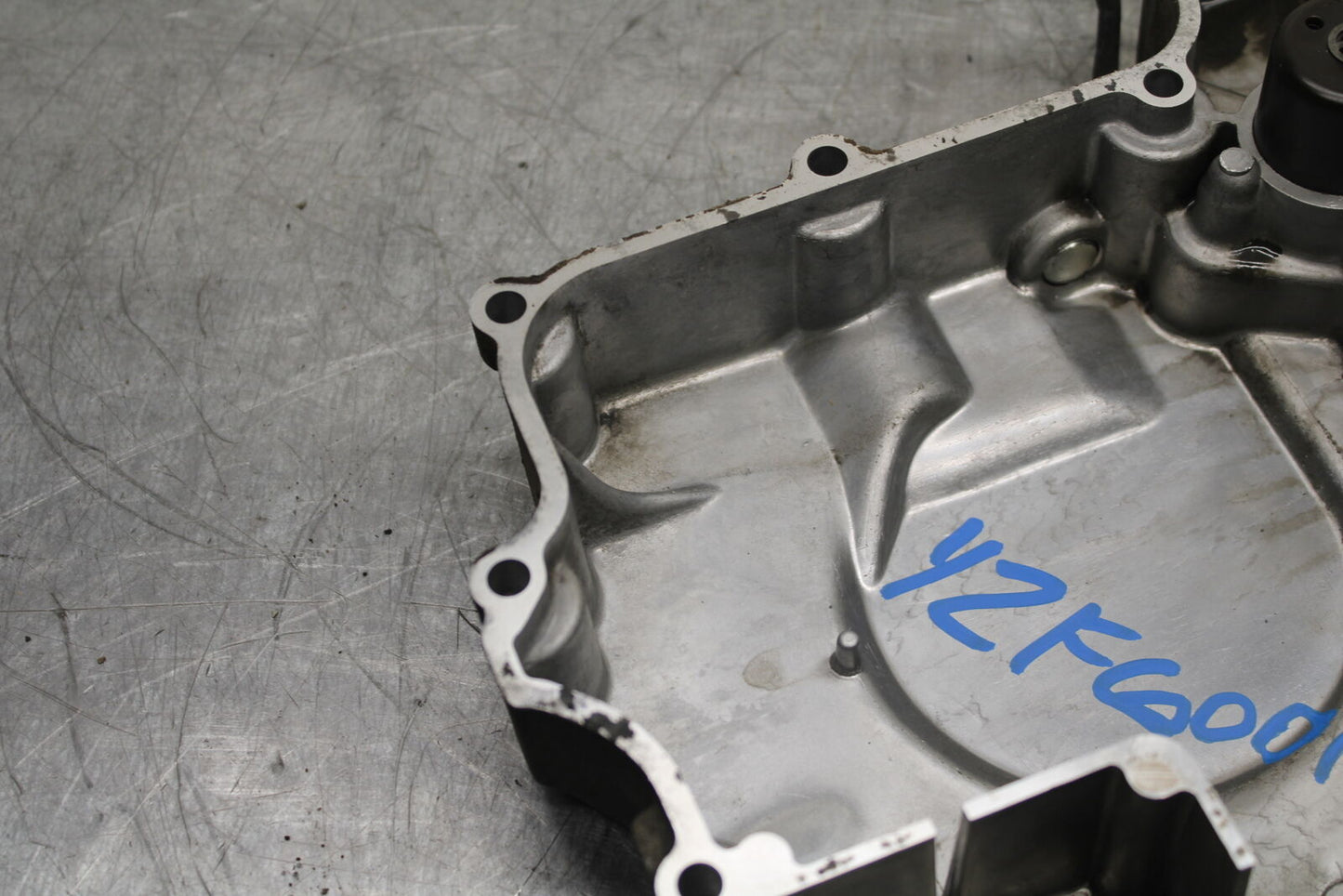 96-07 YAMAHA YZF600R ENGINE MOTOR BOTTOM OIL PAN COVER BB746