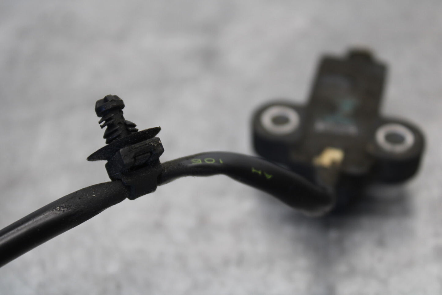 04-05 SUZUKI GSXR600 KICKSTAND SIDE KICK STAND SENSOR 37840-35F10 BB658