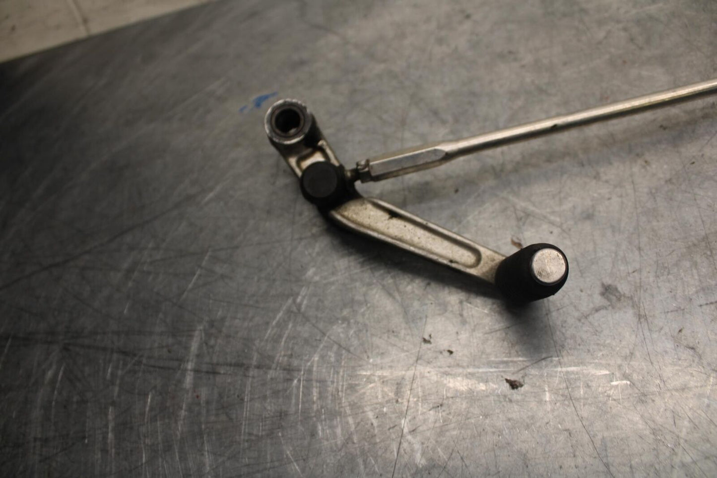 08-09 SUZUKI GSXR600 SHIFTER LINKAGE PEDAL 25525-01H00 25600-01H01 BB34