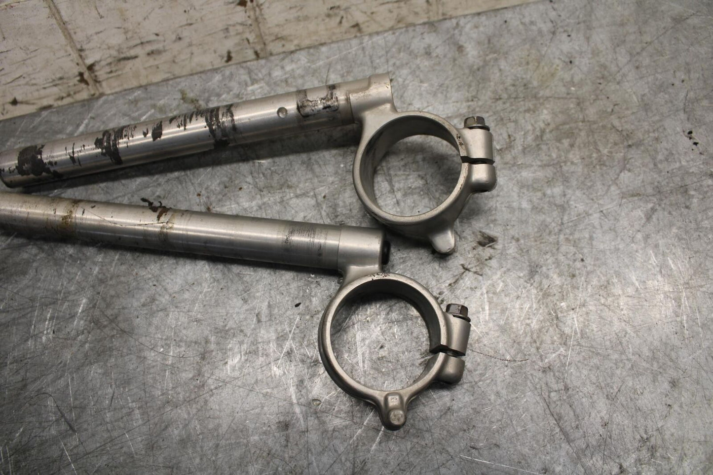 2007 Suzuki GSXR600 LEFT RIGHT CLIP ON ONS HANDLEBARS PAIR SET 56111-01H00 BB540