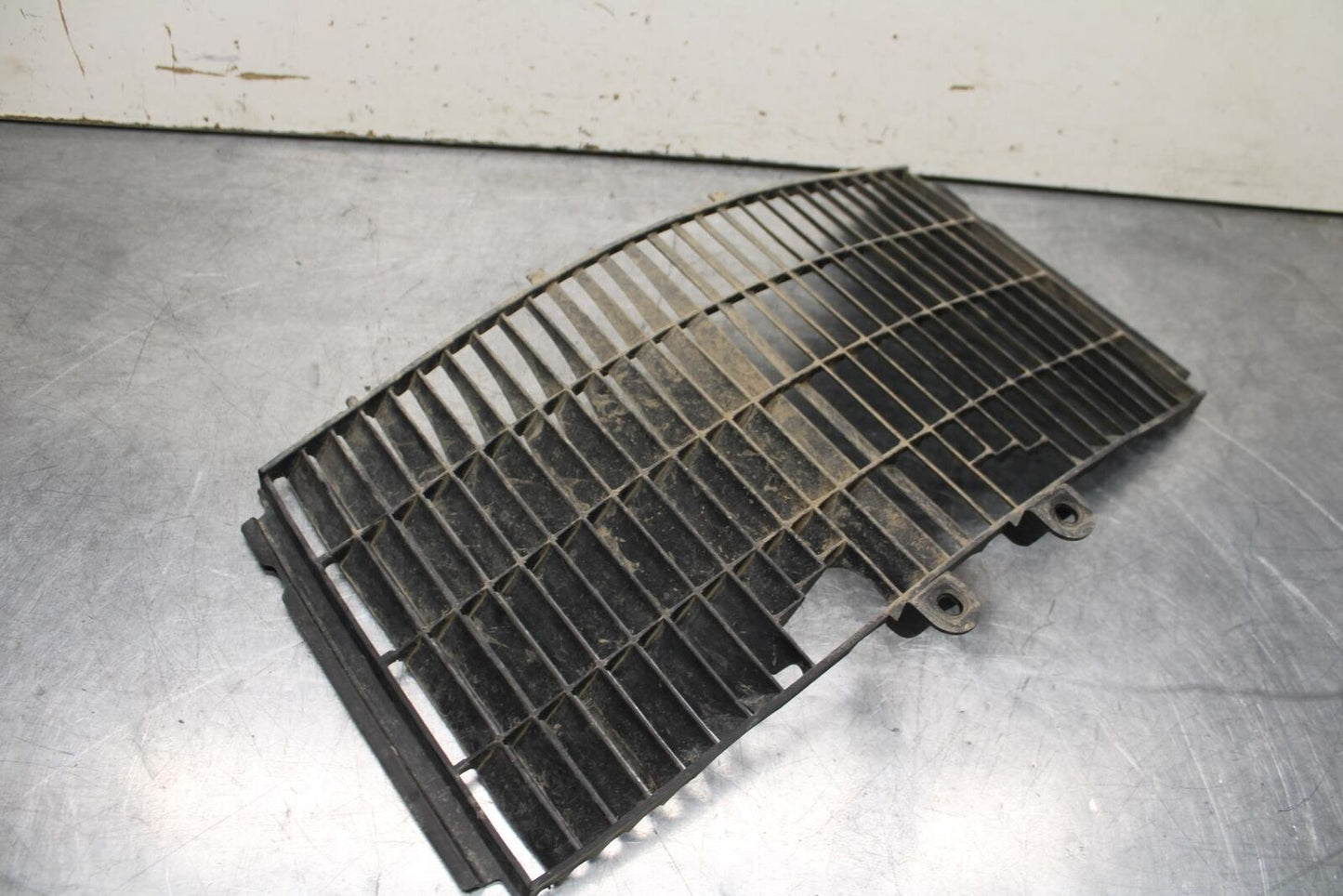 21-23 KTM 890 ADVENTURE RADIATOR GUARD SHIELD LOUVER VENT BB629