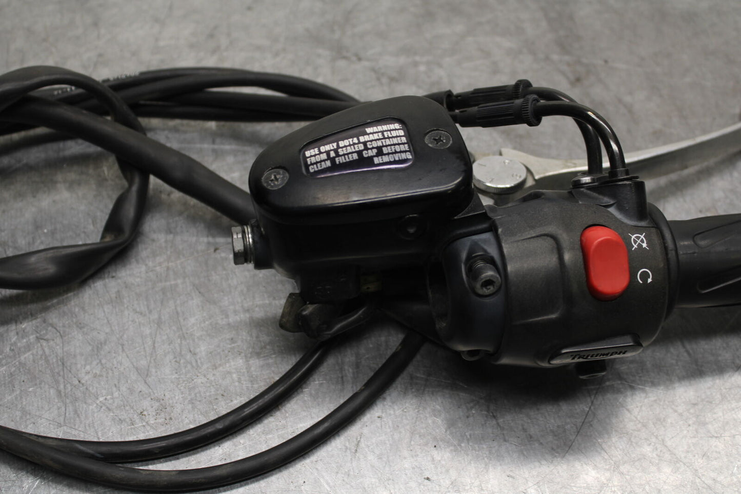 14-16 TRIUMPH AMERICA LT RIGHT CLIP ON HANDLE KILL OFF START SWITCH BB720