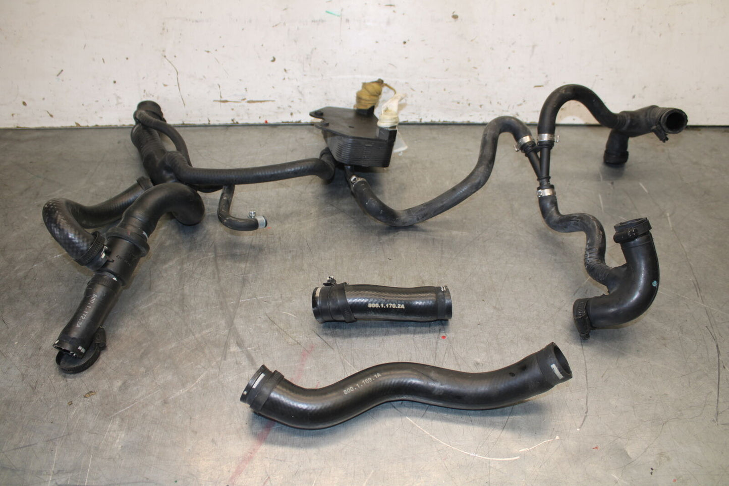 12-13 DUCATI STREETFIGHTER 848 RADIATOR HOSES ENGINE COOLANT WATER PIPES BB705
