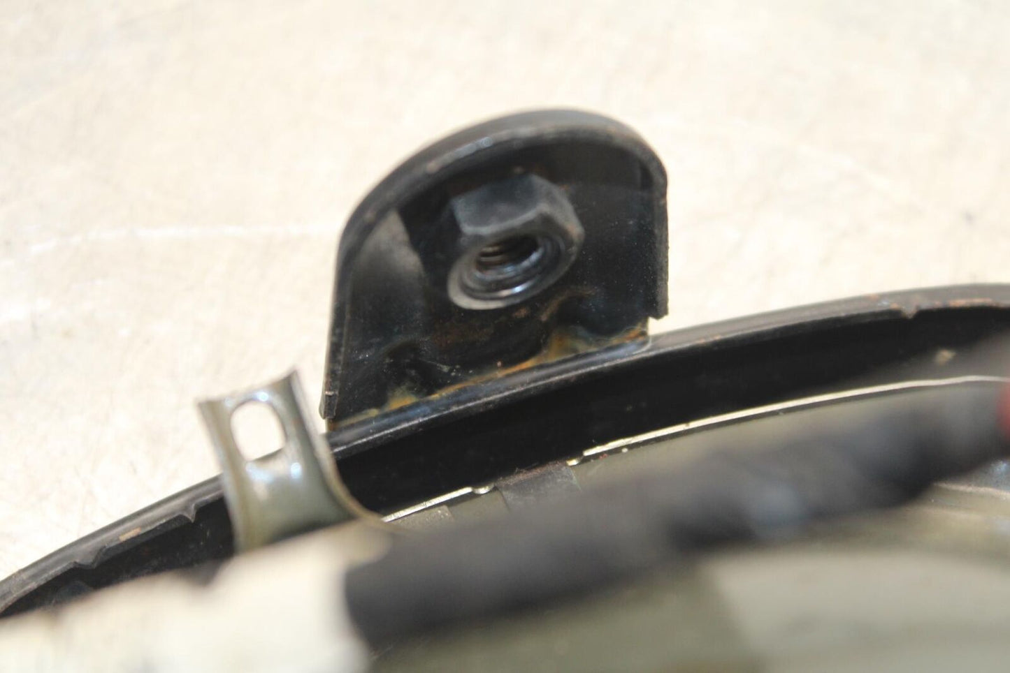 84-86 KAWASAKI GPZ900 FRONT HEADLIGHT HEAD LIGHT LAMP BB84