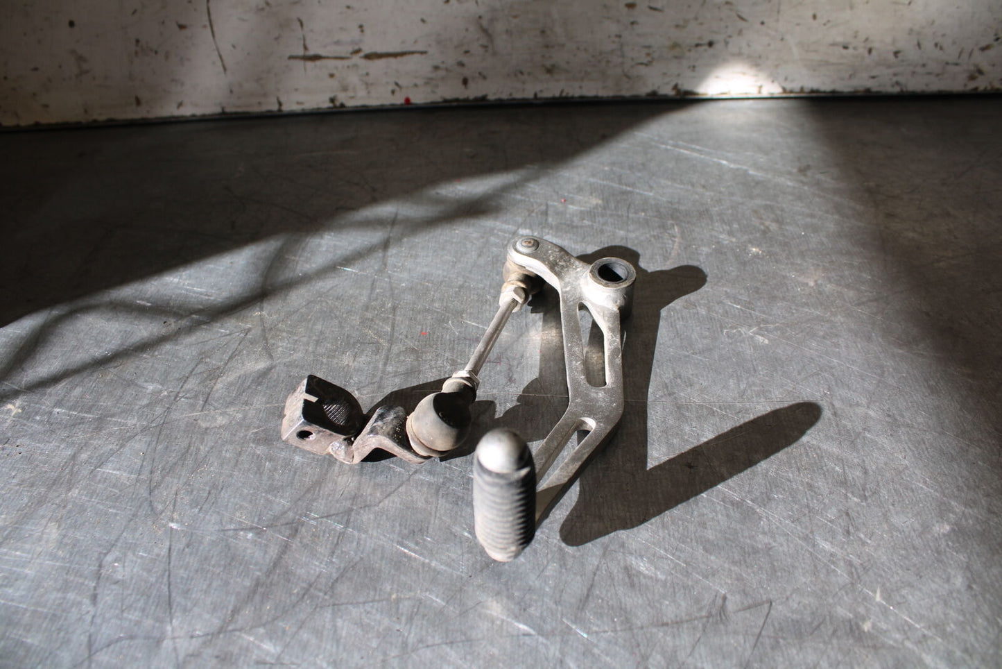 19-22 KAWASAKI Z400 SHIFTER LINKAGE SHIFT LINK PEDAL BB708