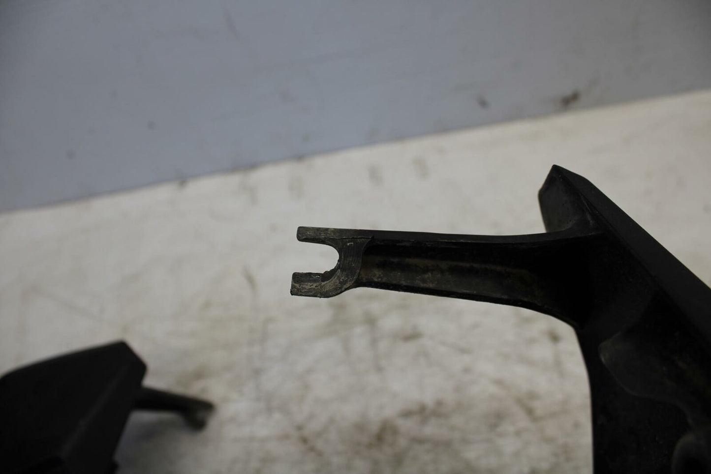 17-20 DUCATI MONSTER 797 MID UPPER SIDE FAIRING BB309