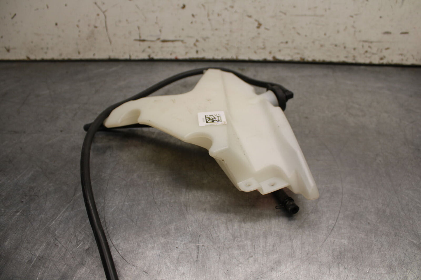 21-24 APRILIA TUONO 660 FACTORY COOLANT WATER TANK RESERVOIR BOTTLE BB733