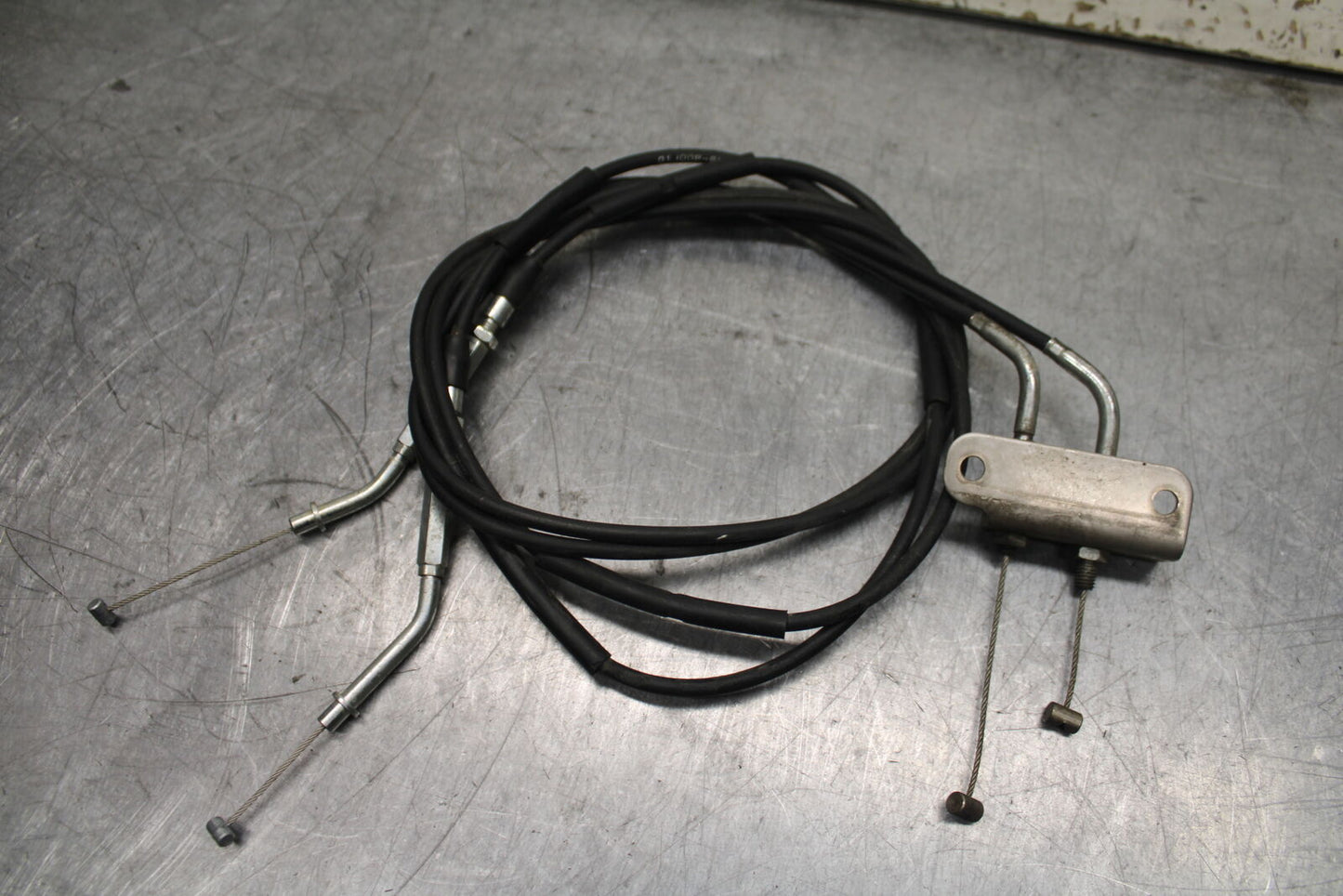 06-07 SUZUKI GSXR750 THROTTLE CABLES LINES BB110