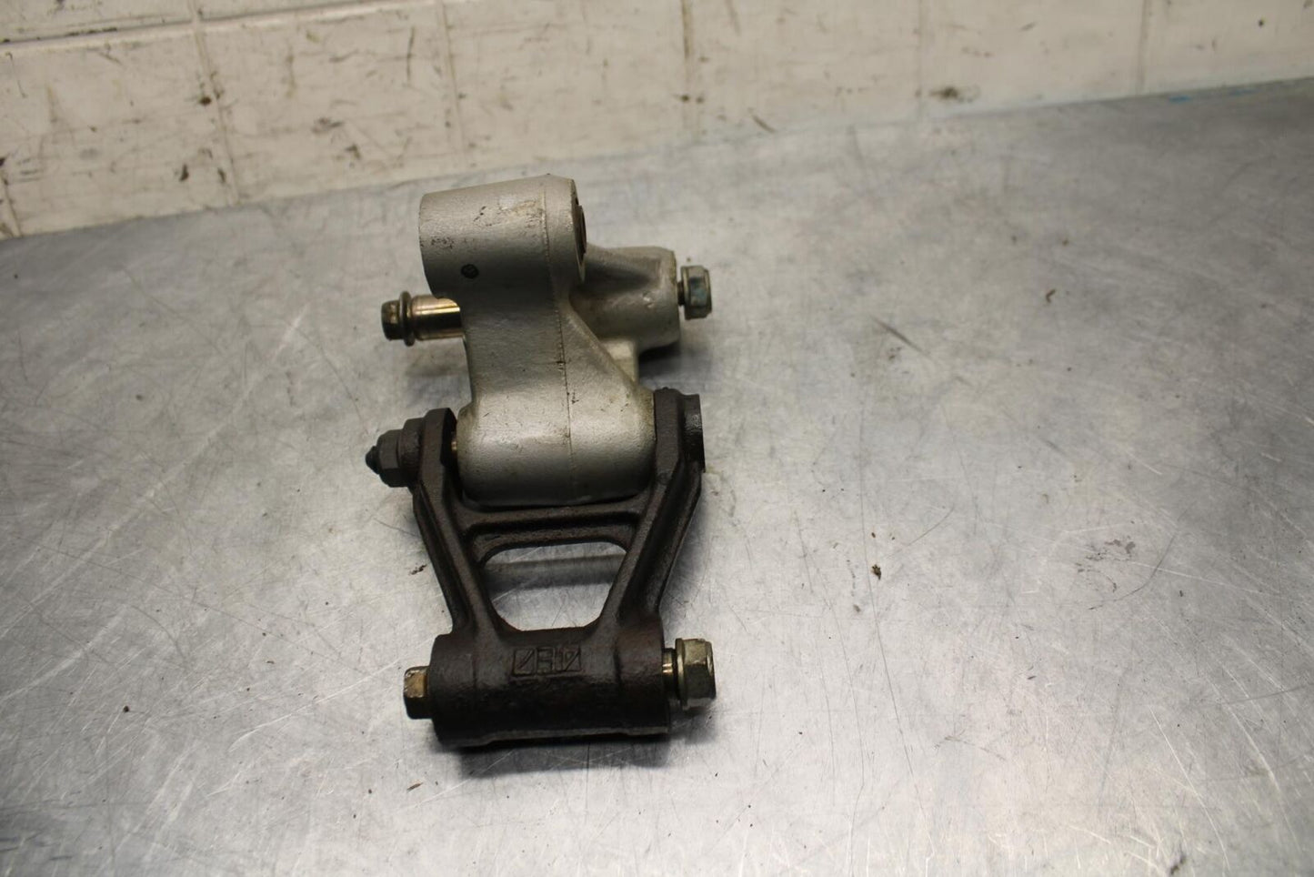 84-85 HONDA V65 SABRE REAR DOGBONE SHOCK LINKAGE LINK BB05