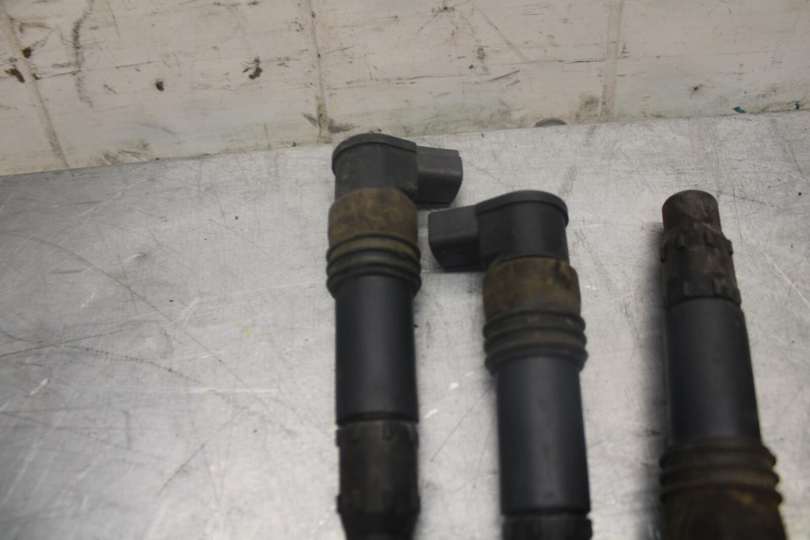 03-04 SUZUKI GSXR1000 IGNITION COILS COIL SPARK PLUG CAPS 33410-35F10 BB459