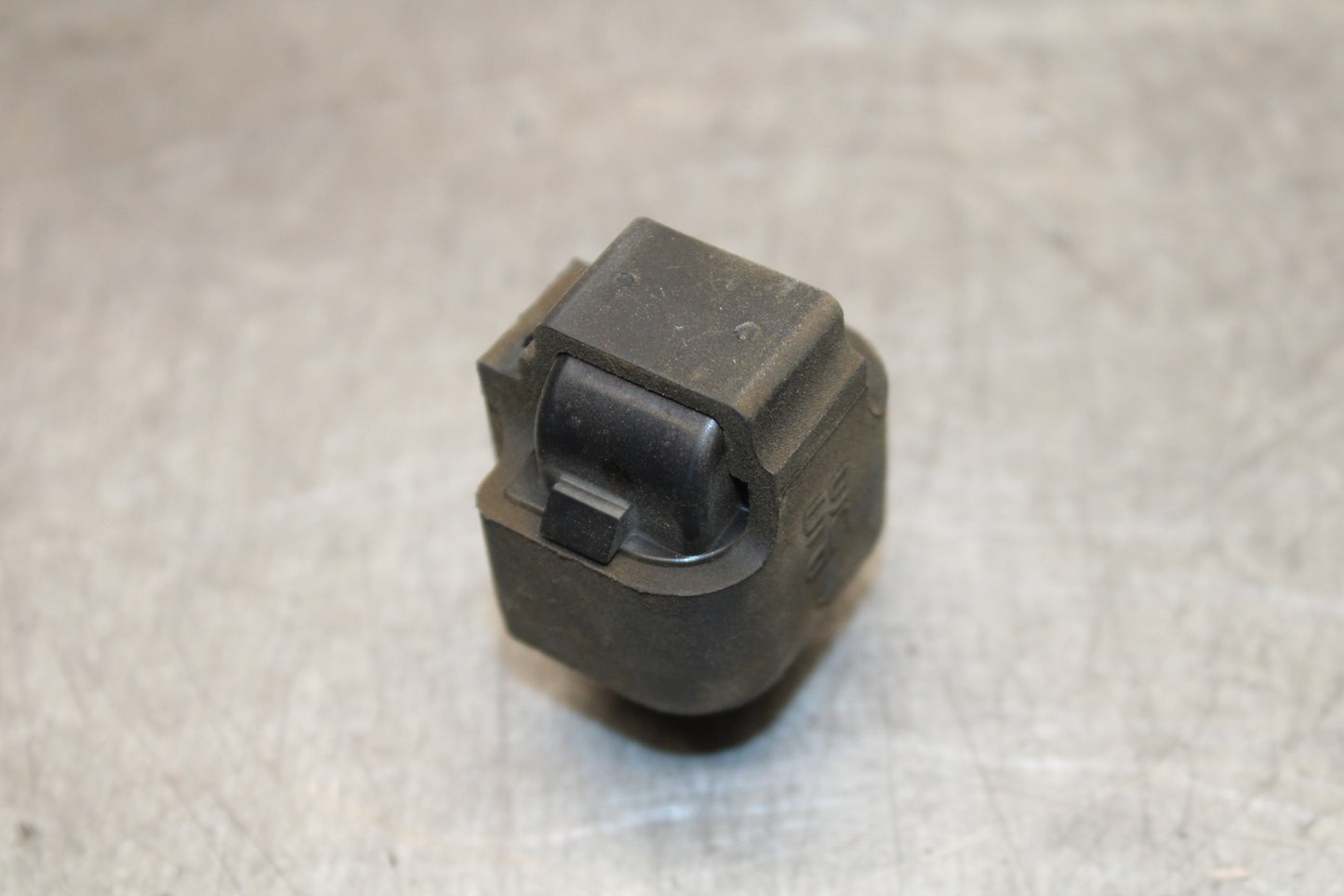 19-22 KAWASAKI Z400 TIP OVER BANK ANGLE CRASH SENSOR SWITCH BB708