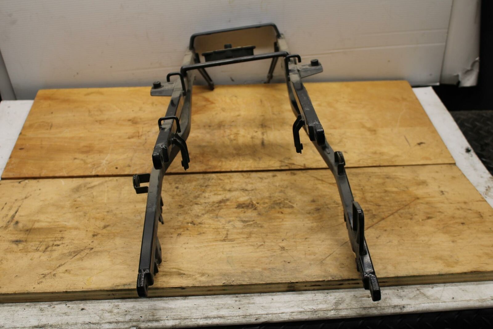 02-03 SUZUKI VSTROM 1000 REAR BACK TAIL SUBFRAME SUB FRAME BB331