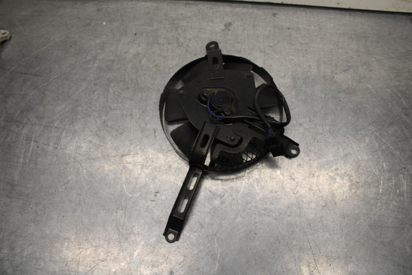 01 SUZUKI GSXR1000 ENGINE RADIATOR COOLING FAN BB100