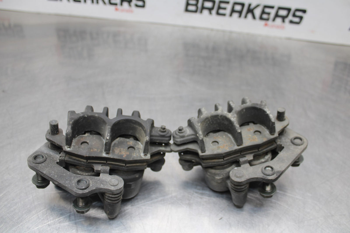 06 SUZUKI SV650S RIGHT LEFT FRONT BRAKE CALIPER SET PAIR CALIPERS BB783