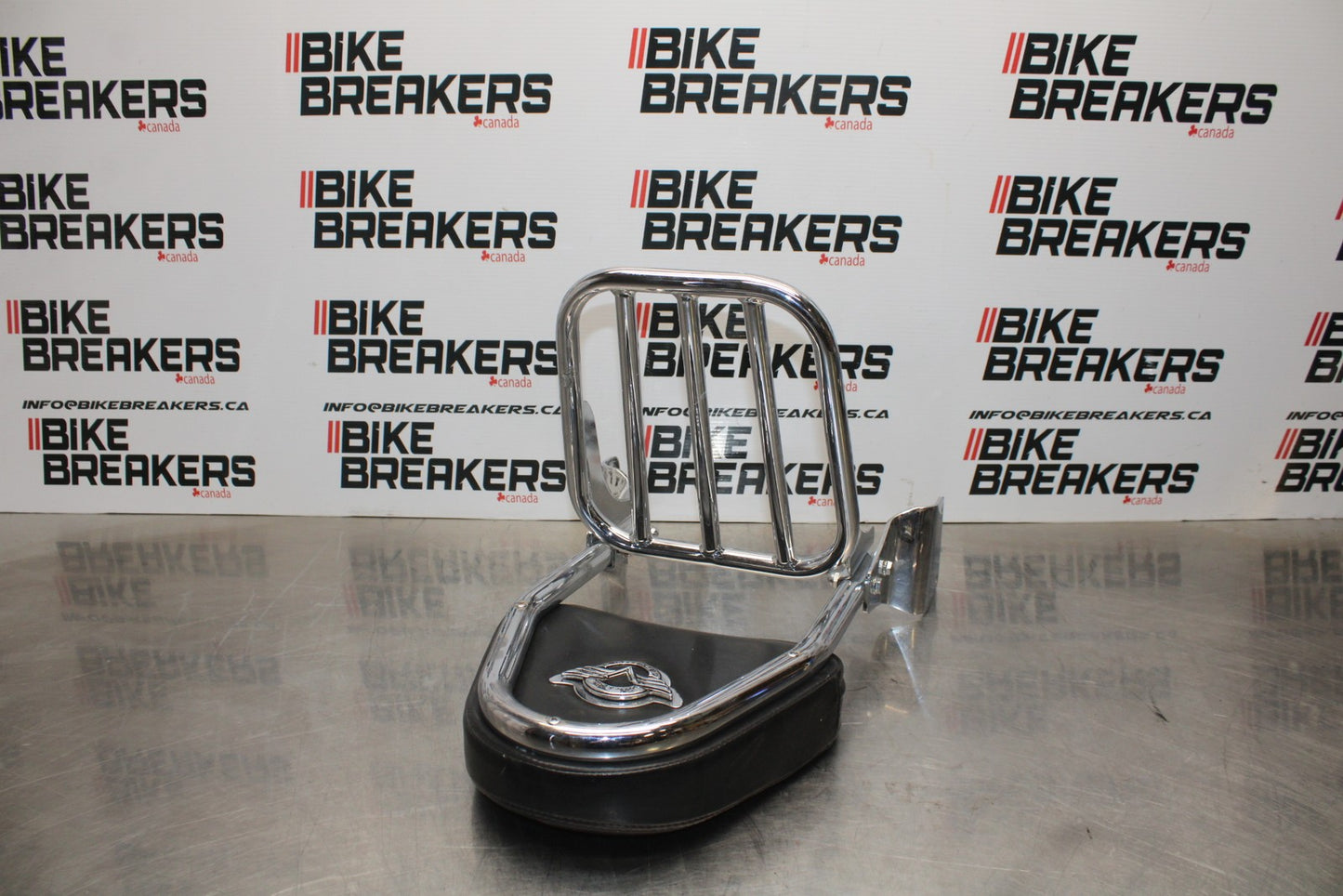 03-08 KAWASAKI VULCAN 1600 BACK REST SISSY BAR/ REAR RACK BB196