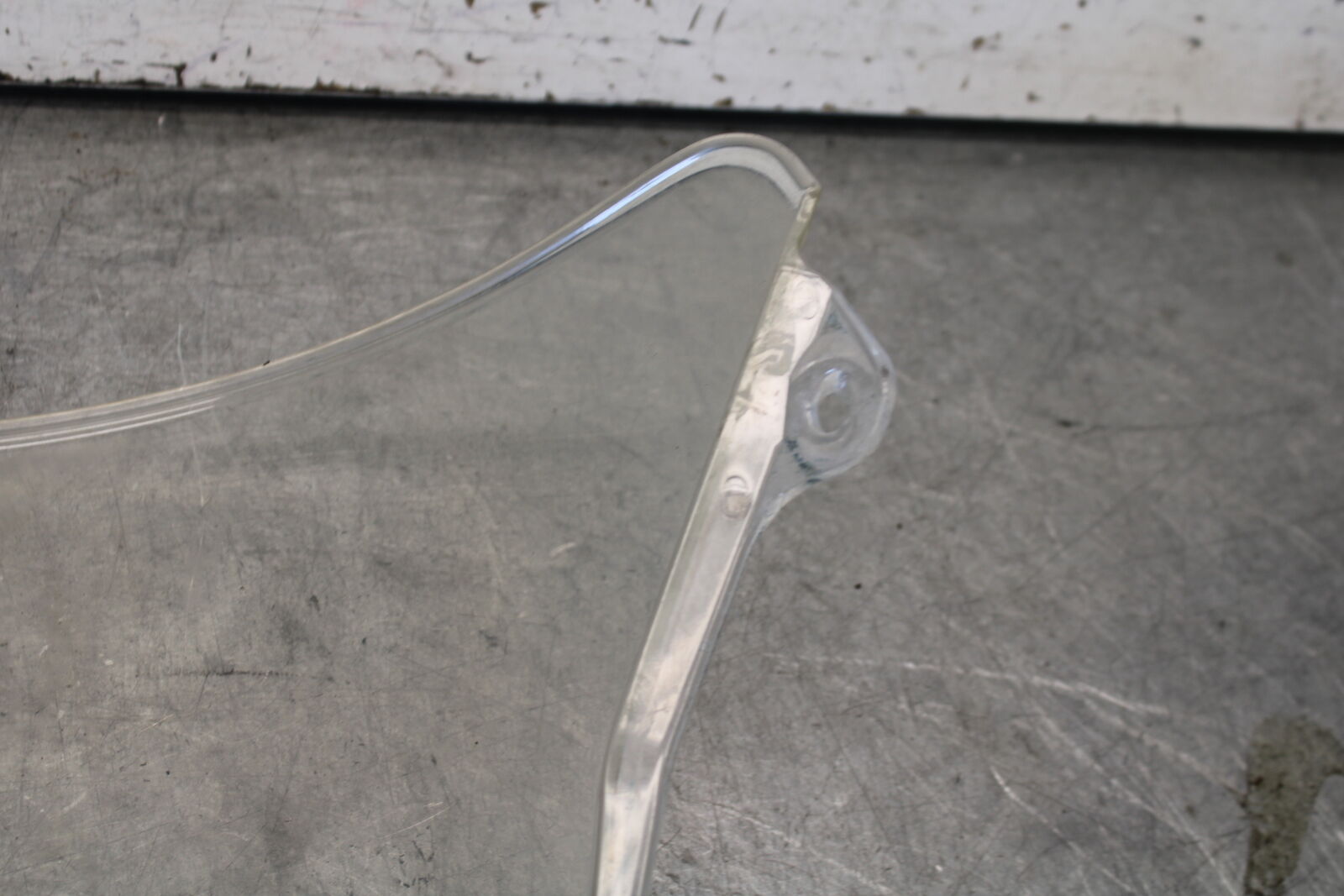 03-07 SUZUKI SV1000S FRONT WINDSHIELD WINDSCREEN  BB657