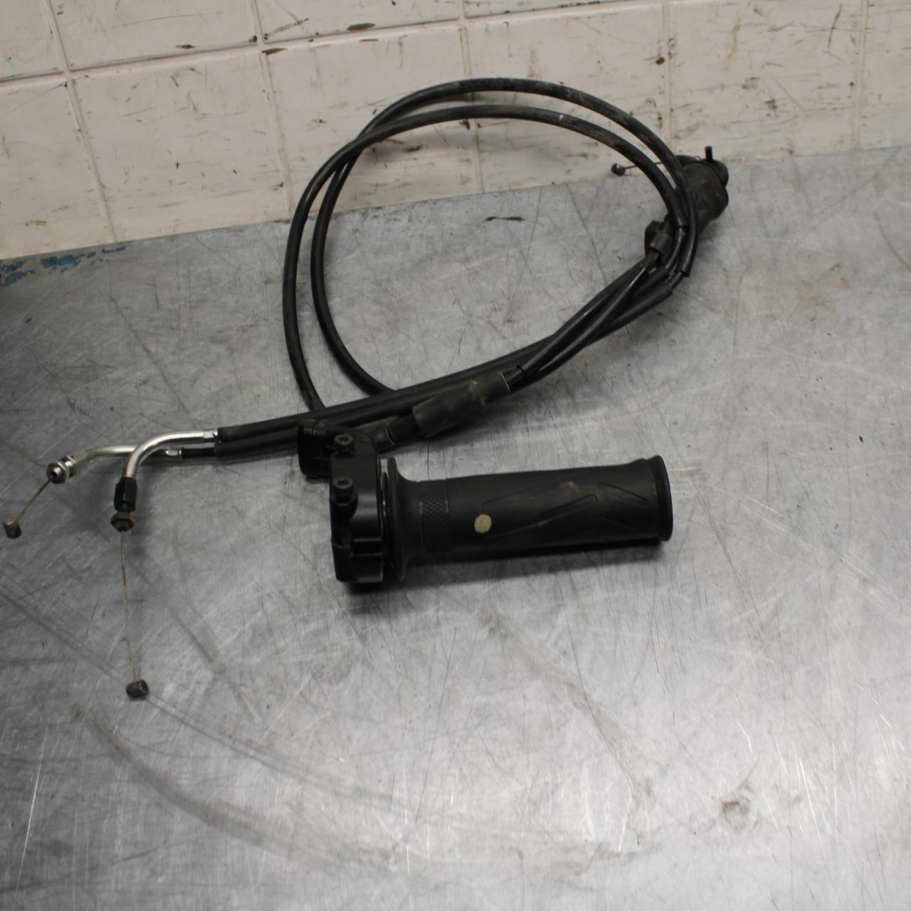 17-19 YAMAHA FZ09 THROTTLE CABLE LINE HOUSING GUIDE BB480