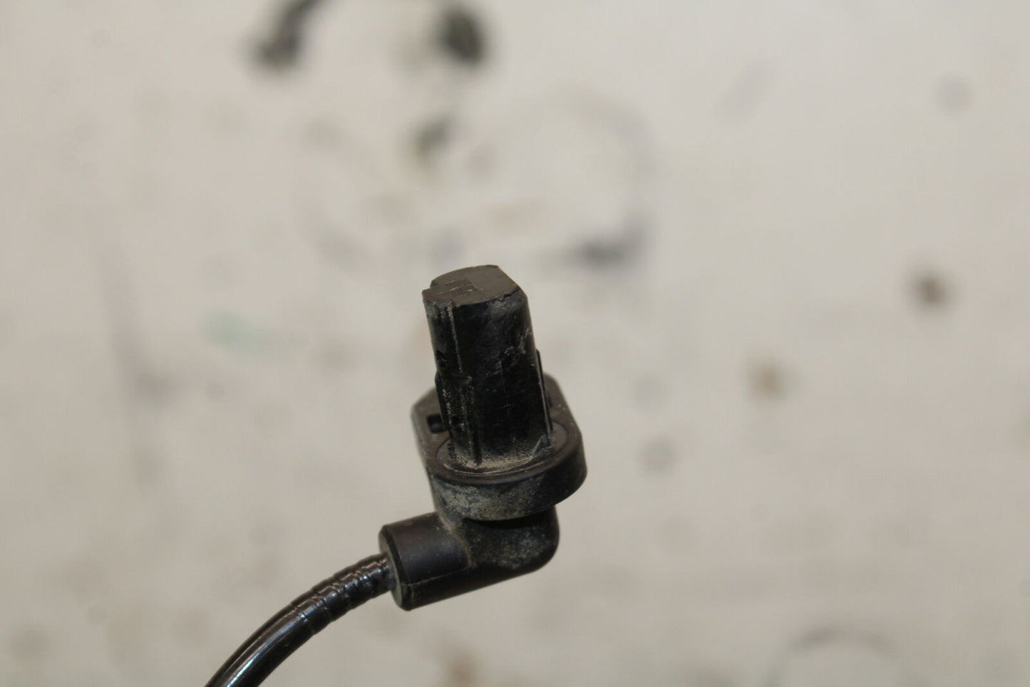 19-24 YAMAHA R3 REAR ABS BRAKE SENSOR BB736