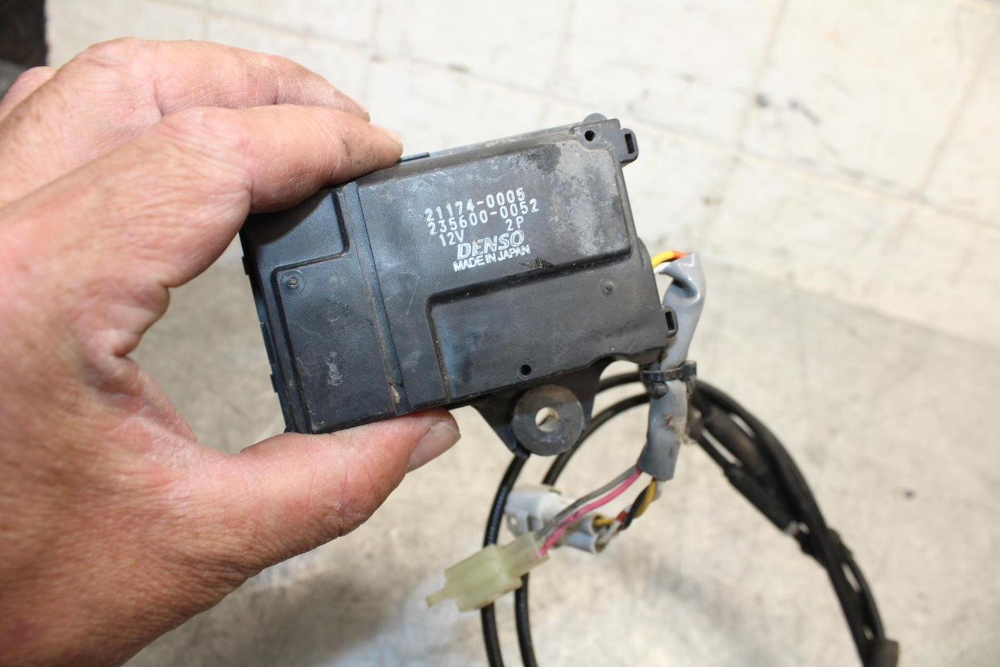 2012 Kawasaki Ninja ZX6R ZX600R EXHAUST VALVE SERVO MOTOR 21174-0005 BB529