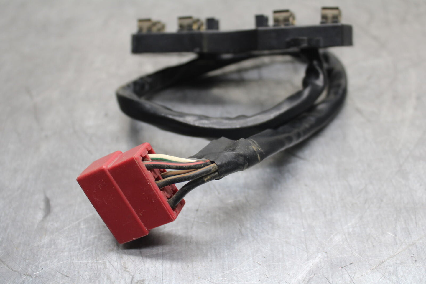84 HONDA INTERCEPTOR 750 VF750F FUSE BOX BB108