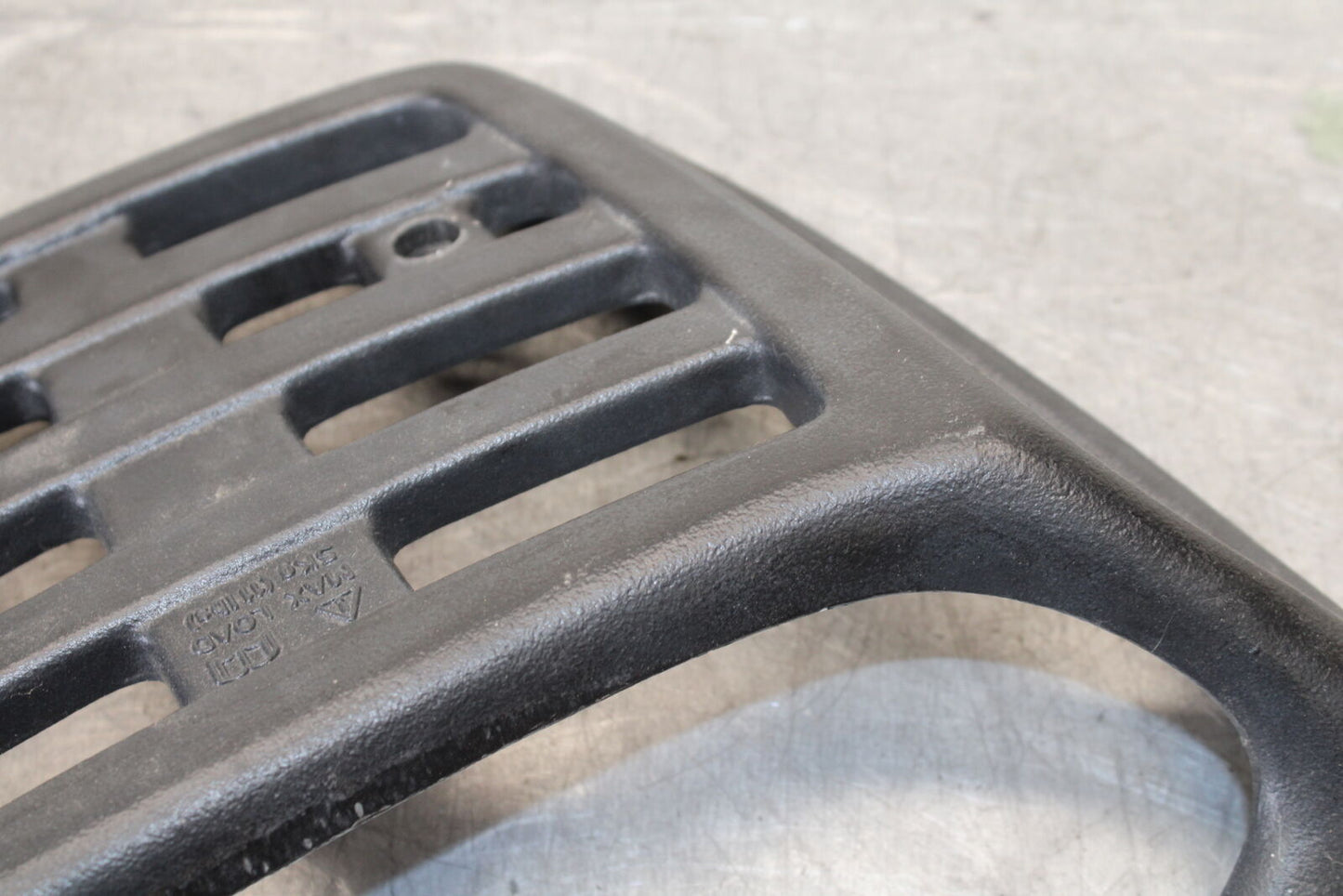 01-06 TRIUMPH TIGER 955I REAR RACK BB693