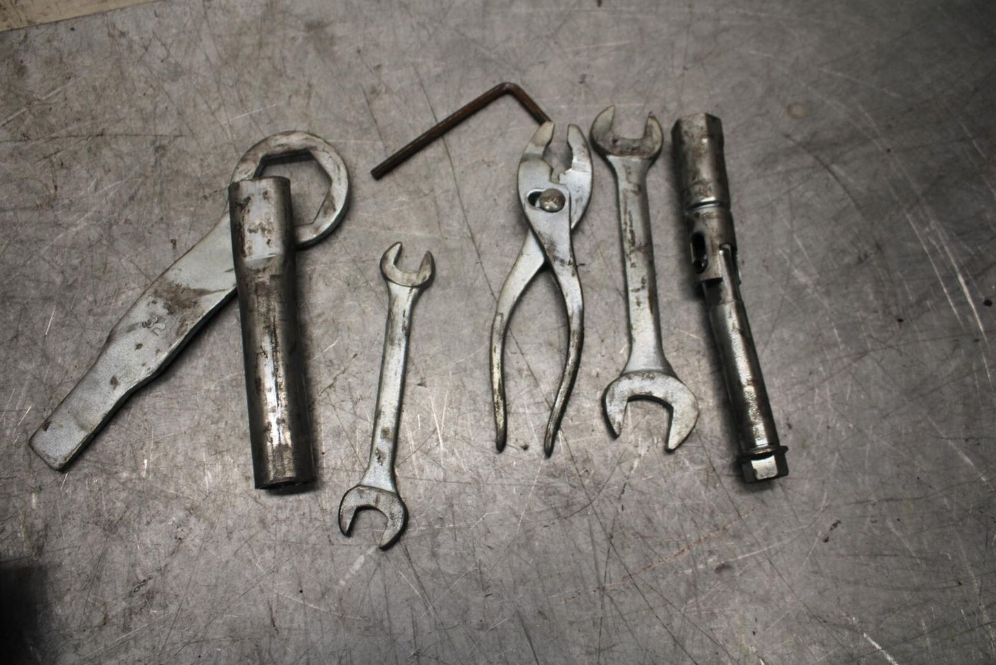 2009 Kawasaki Ninja ZX6R ZX600R STOCK TOOLS OEM TOOL BAG KIT SET BB538