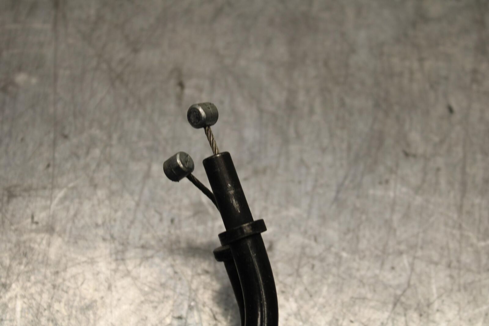 01 SUZUKI GSXR1000 THROTTLE CABLES LINES BB100