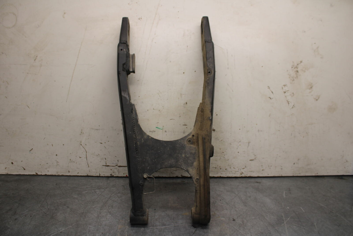 08-18 KAWASAKI KLR650 REAR SWINGARM BACK SUSPENSION SWING ARM BB707