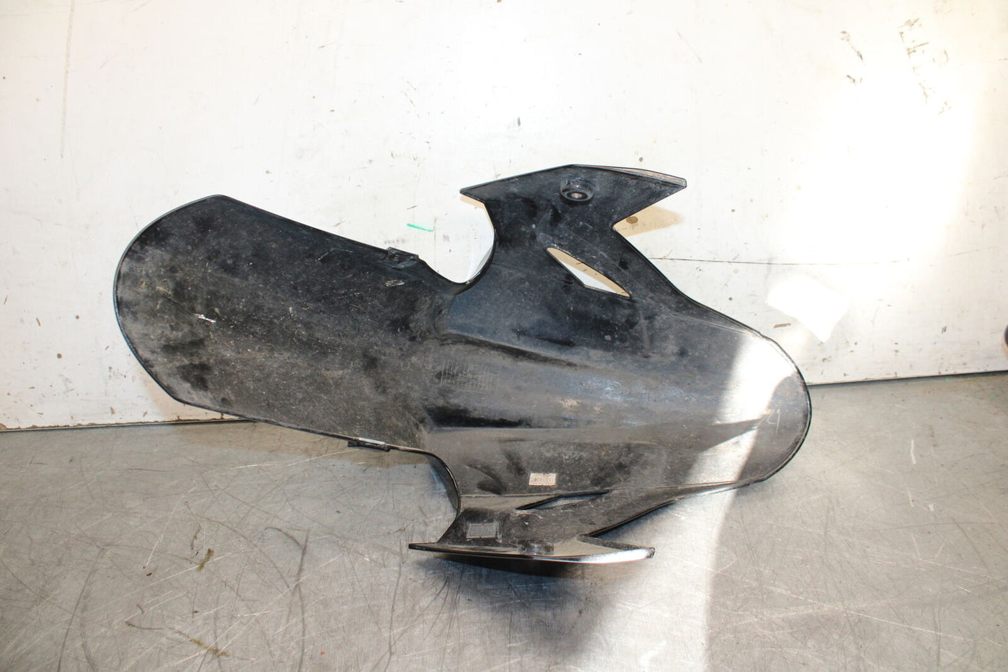 19-22 KAWASAKI Z400 FRONT WHEEL FENDER COWL FAIRING BB708