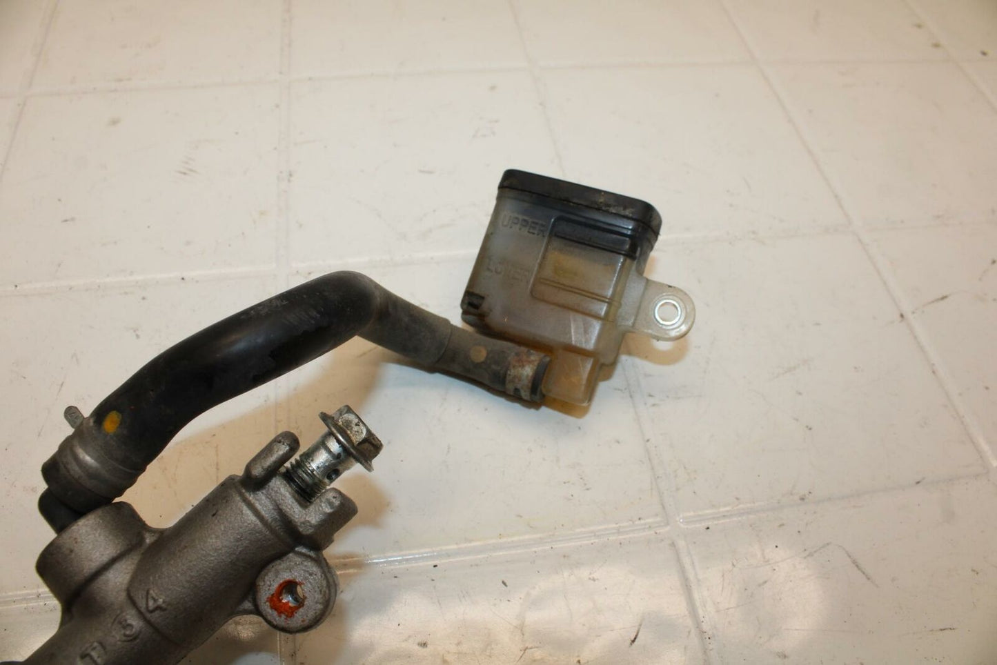 08-10 SUZUKI GSXR750 REAR BACK BRAKE MASTER CYLINDER W RESERVOIR BB396