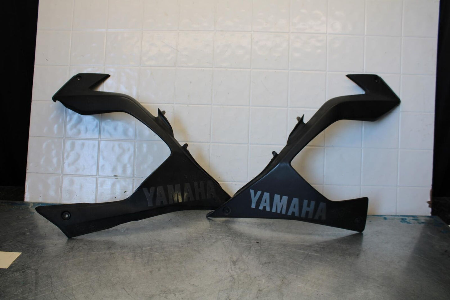17-18 YAMAHA YZF R3 LOWER BOTTOM BELLY FAIRING COWL BB438