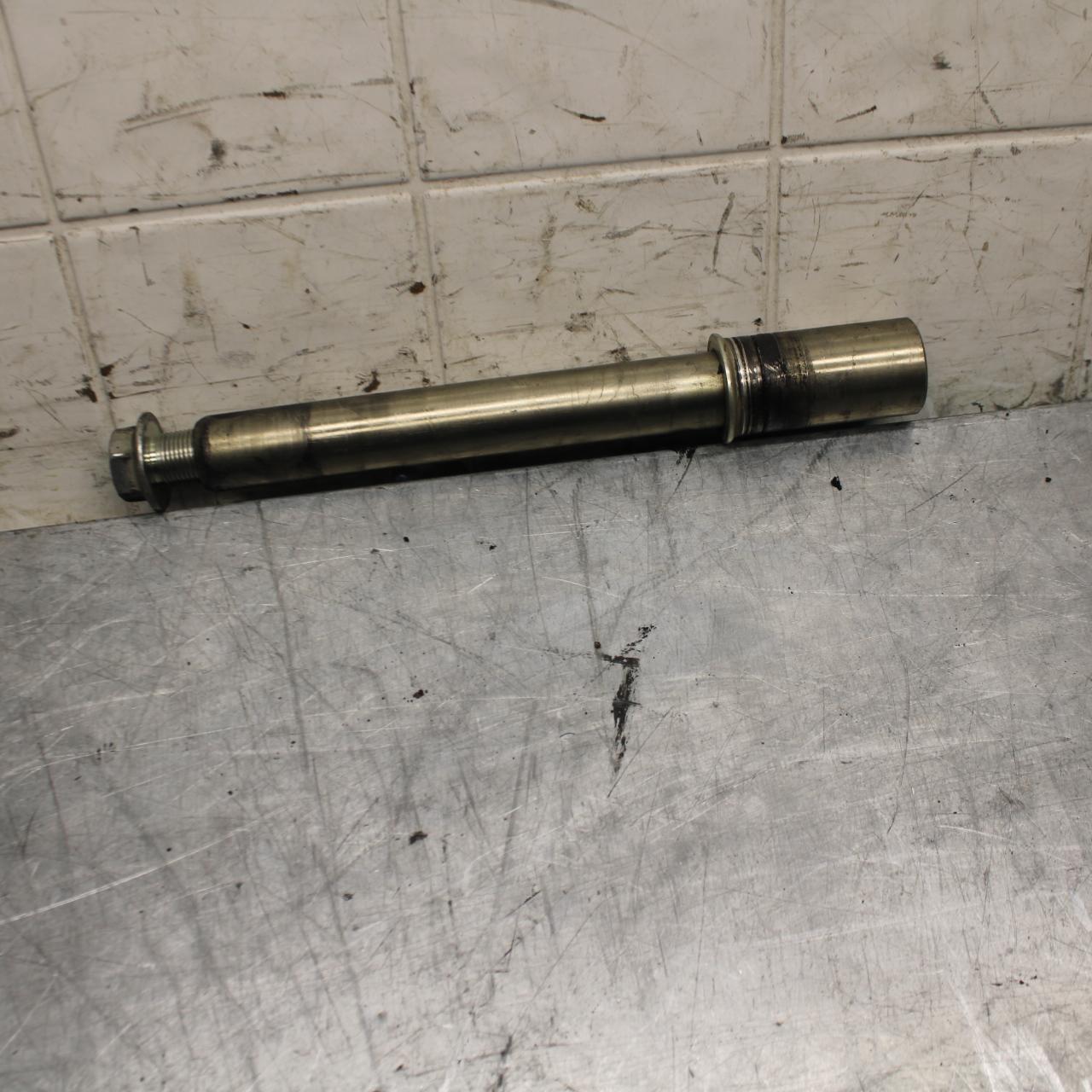 08-10 SUZUKI GSXR750 FRONT WHEEL RIM AXLE PIVOT BOLT 54711-41G00 bb476