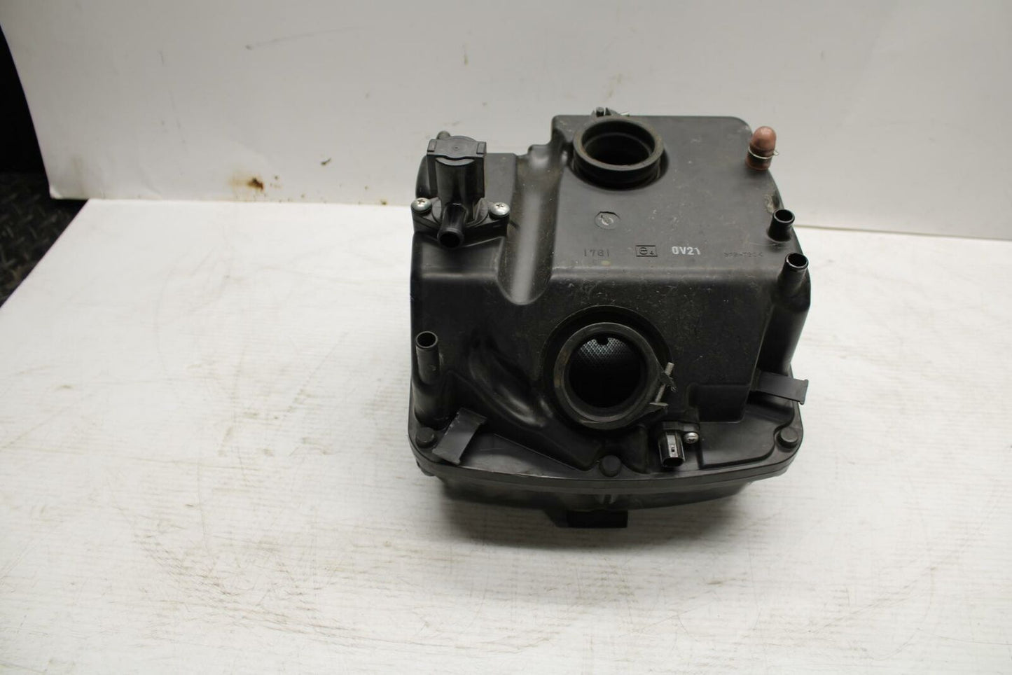 03-11 SUZUKI SV650A AIRBOX AIR INTAKE FILTER BOX BB290