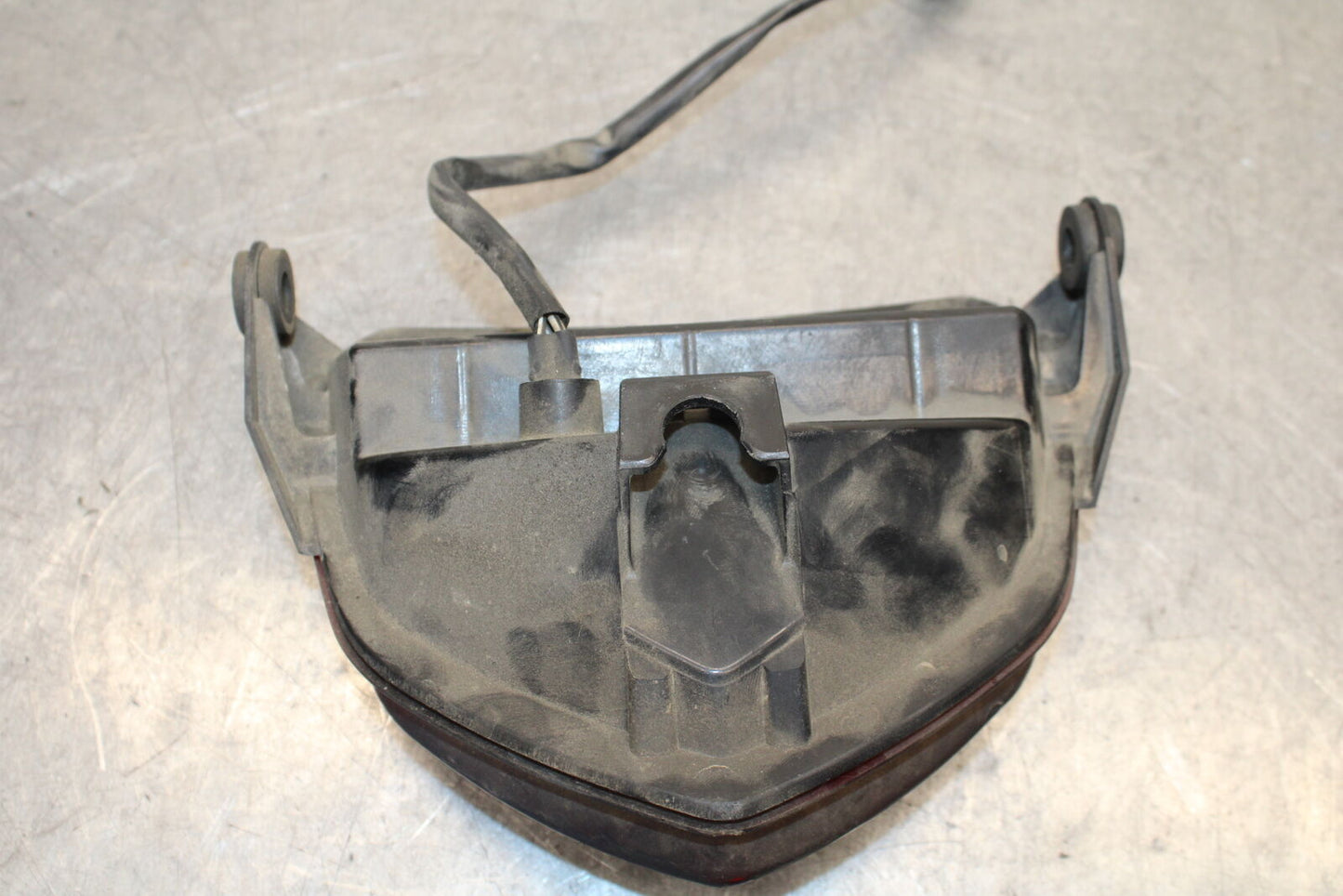 04-05 SUZUKI GSXR600 REAR TAIL TAILLIGHT BACK BRAKE LIGHT 35710-29G30 BB658